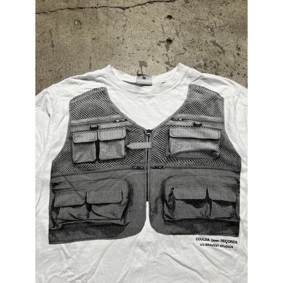 Bravest Studios Fishing Vest T Shirt Size M - Picture 2 of 8